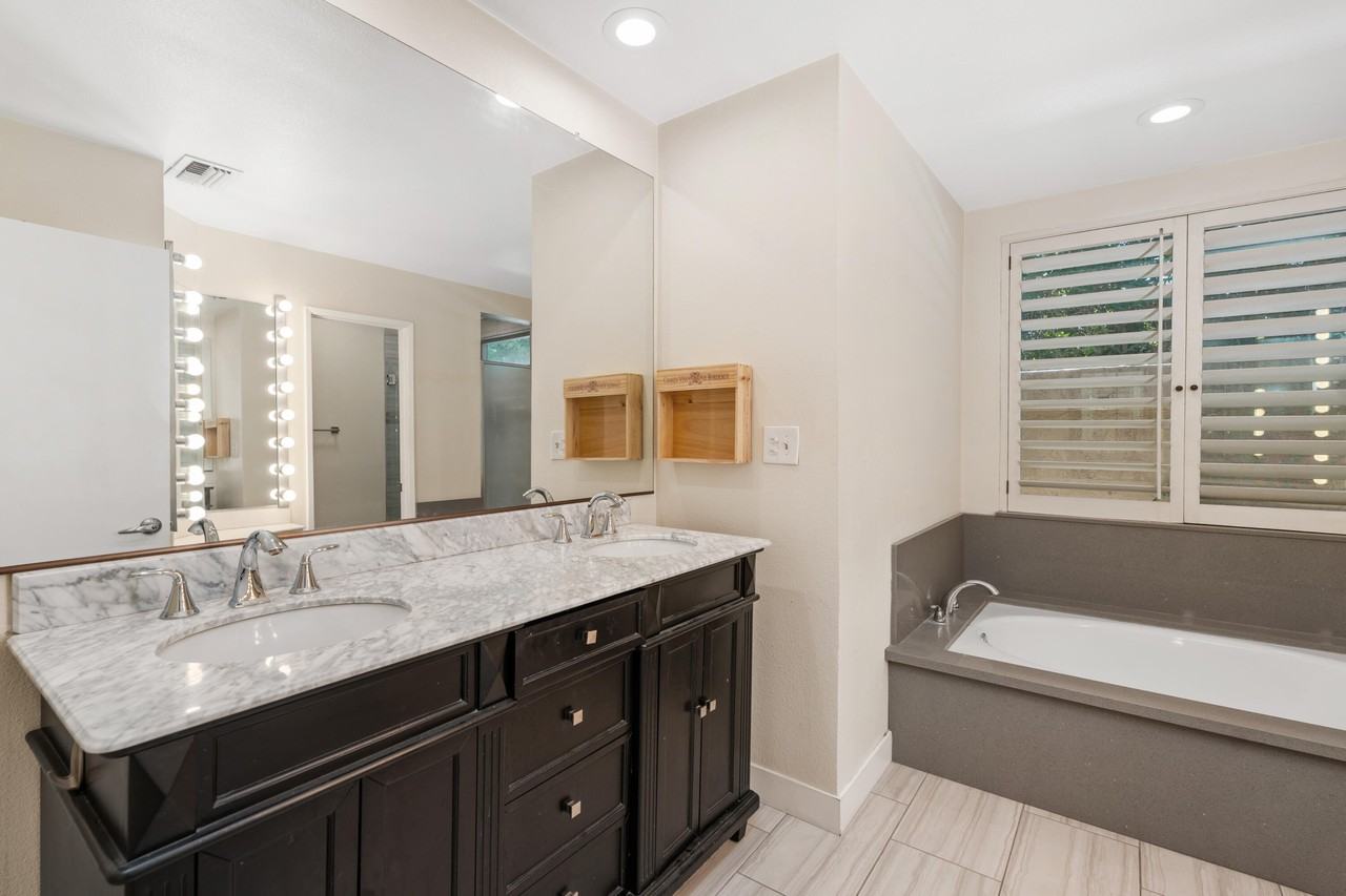 30 San Juan Dr #30 - Photo 3 of 33