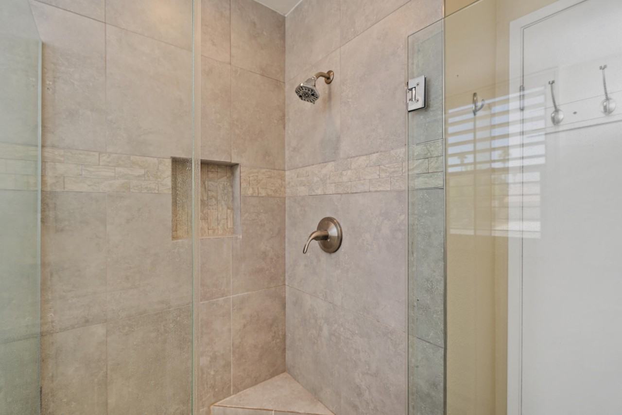 30 San Juan Dr #30 - Photo 5 of 33