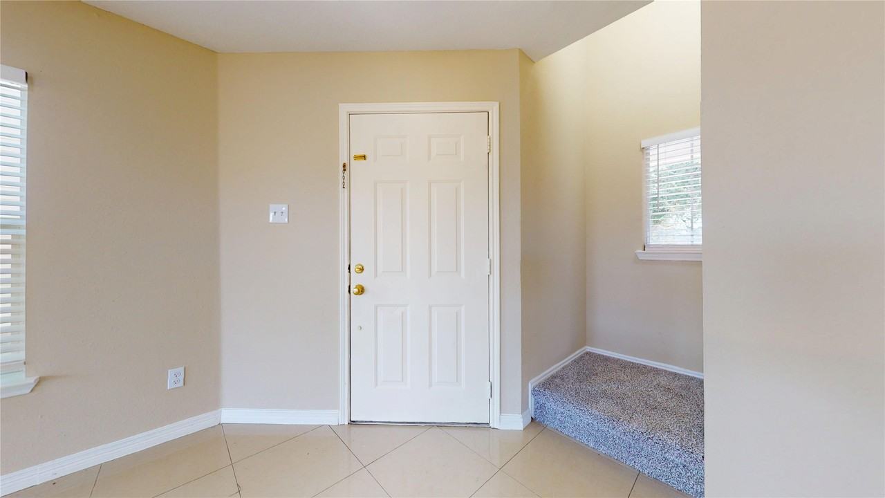 20530 Fairworth Place Ln #20530 - Photo 4 of 48