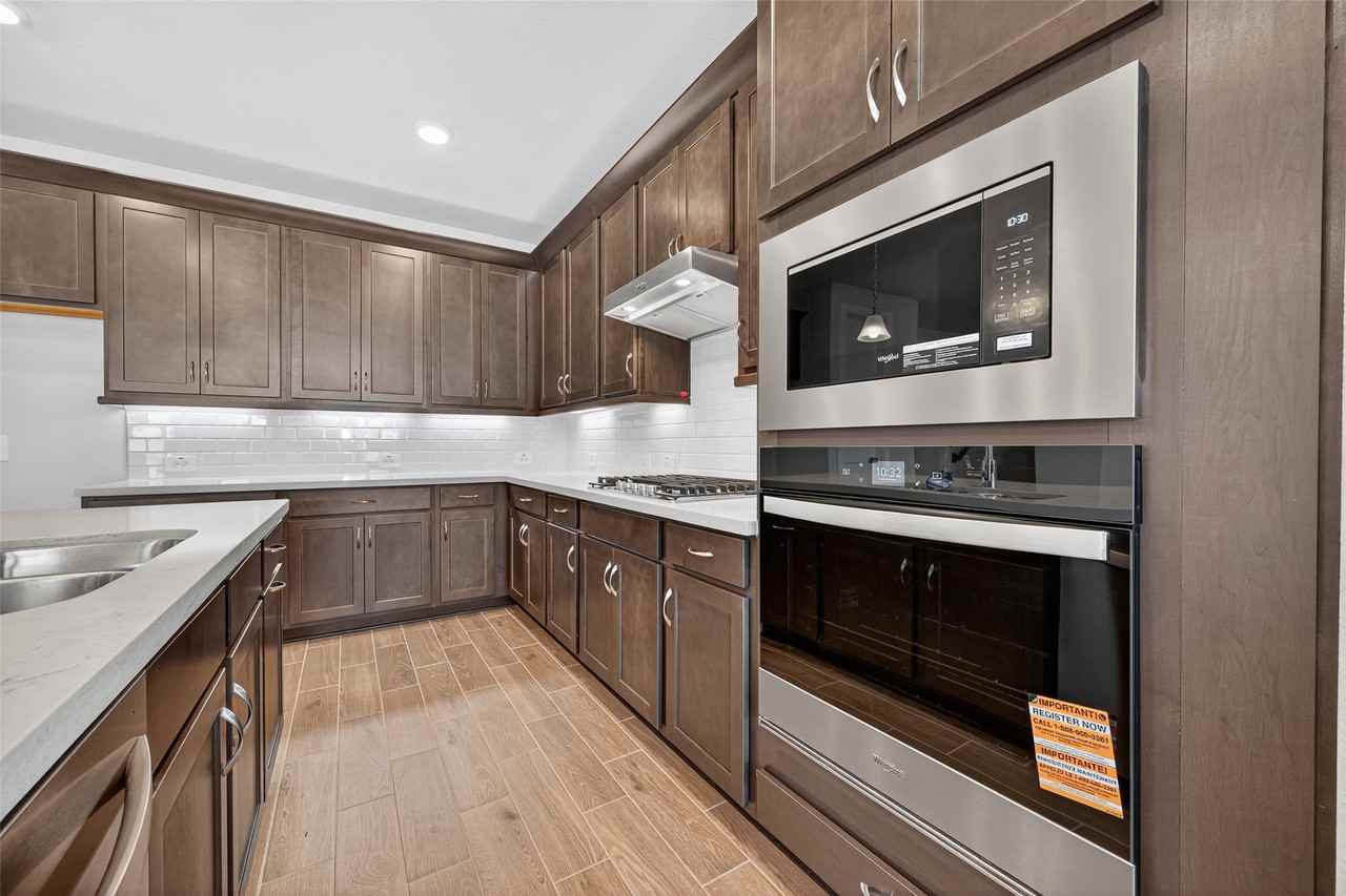 24114 Blooming Daisy Cir #24114 - Photo 2 of 42