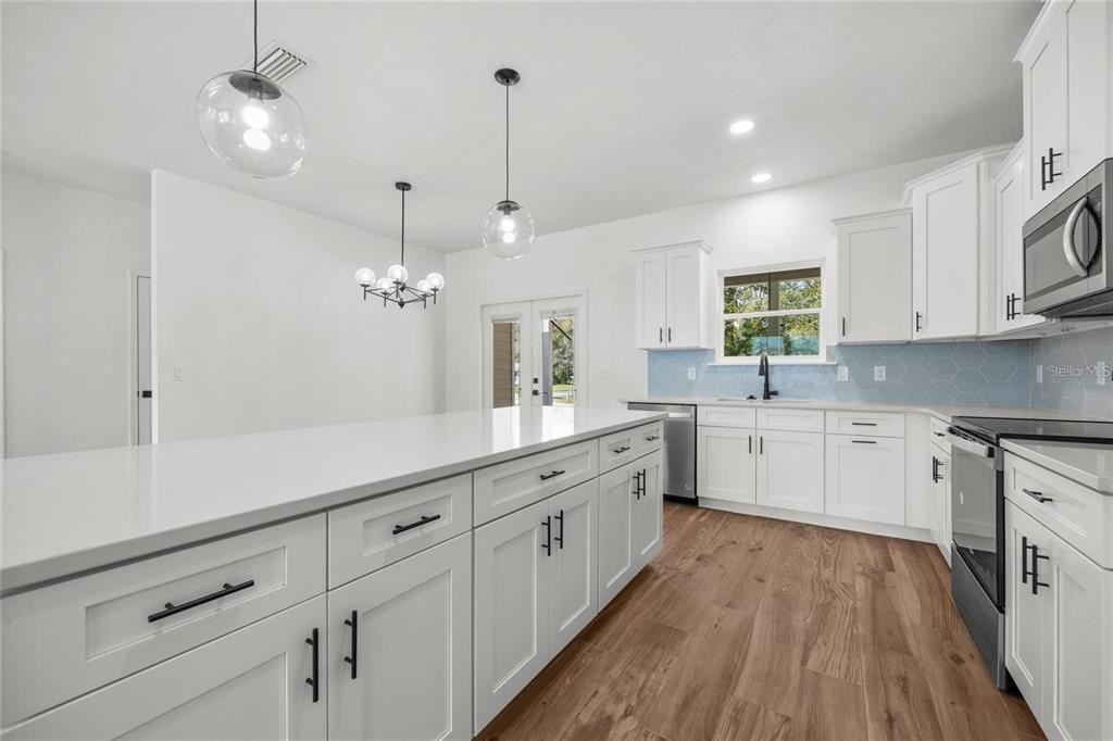 601 Fisher Dr #601 - Photo 2 of 29