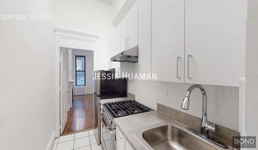 146 East 46th Street #3 - Photo 3 of 5