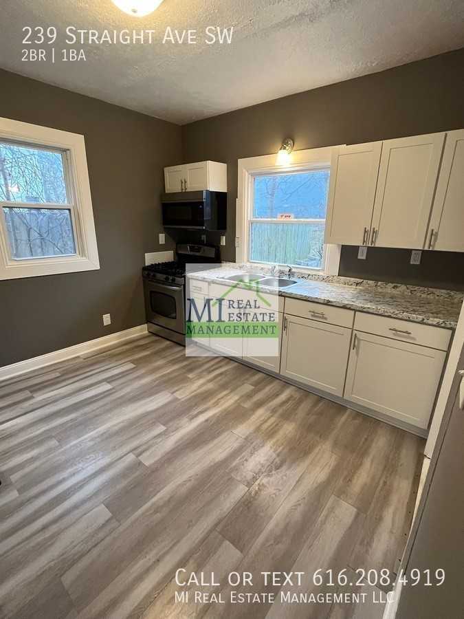 239 Straight Avenue Southwest