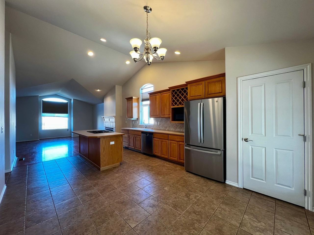 8800 Midvale Road - Photo 7 of 24