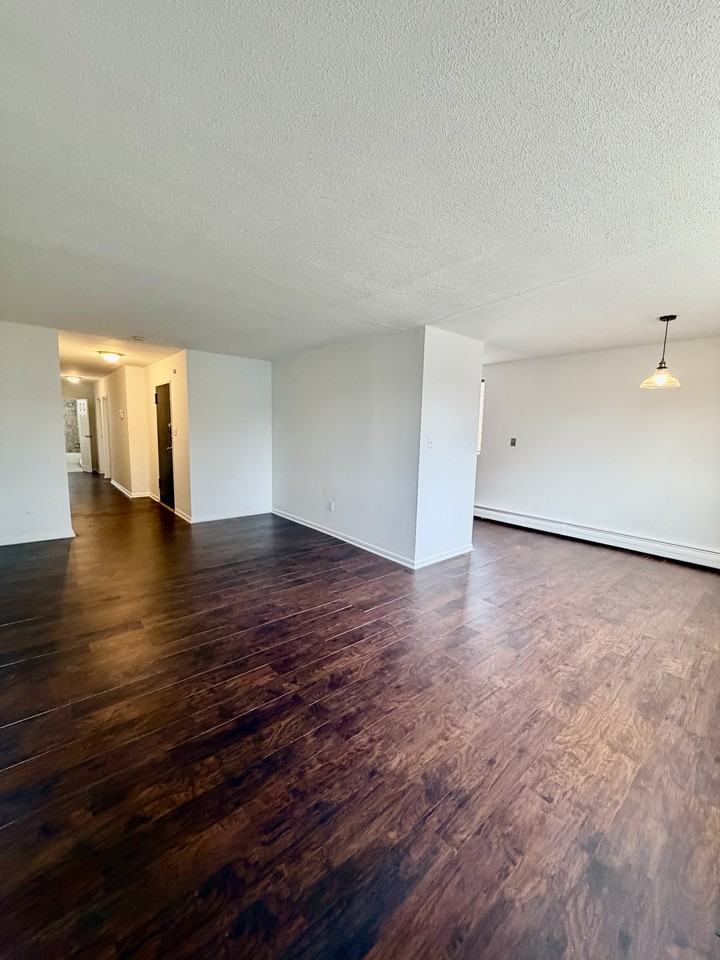 6518 N Camac St #B - Photo 4 of 22