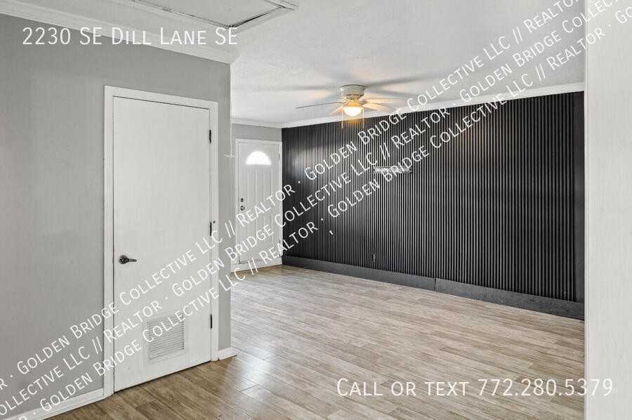 2230 Se Dill Ln - Photo 6 of 8