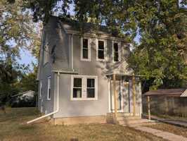 featured image of 1318 North Burbank Avenue