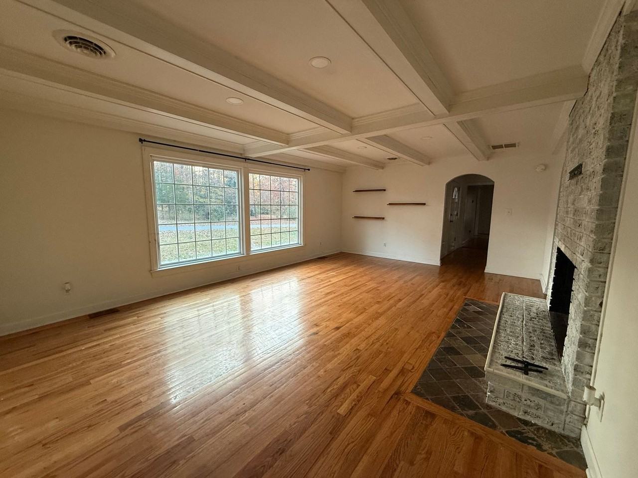 510 West Westwood Circle - Photo 3 of 12