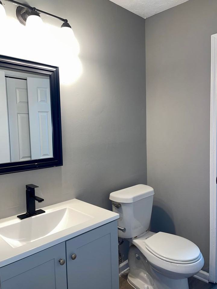 378 Riverbrook Ct - Photo 7 of 11