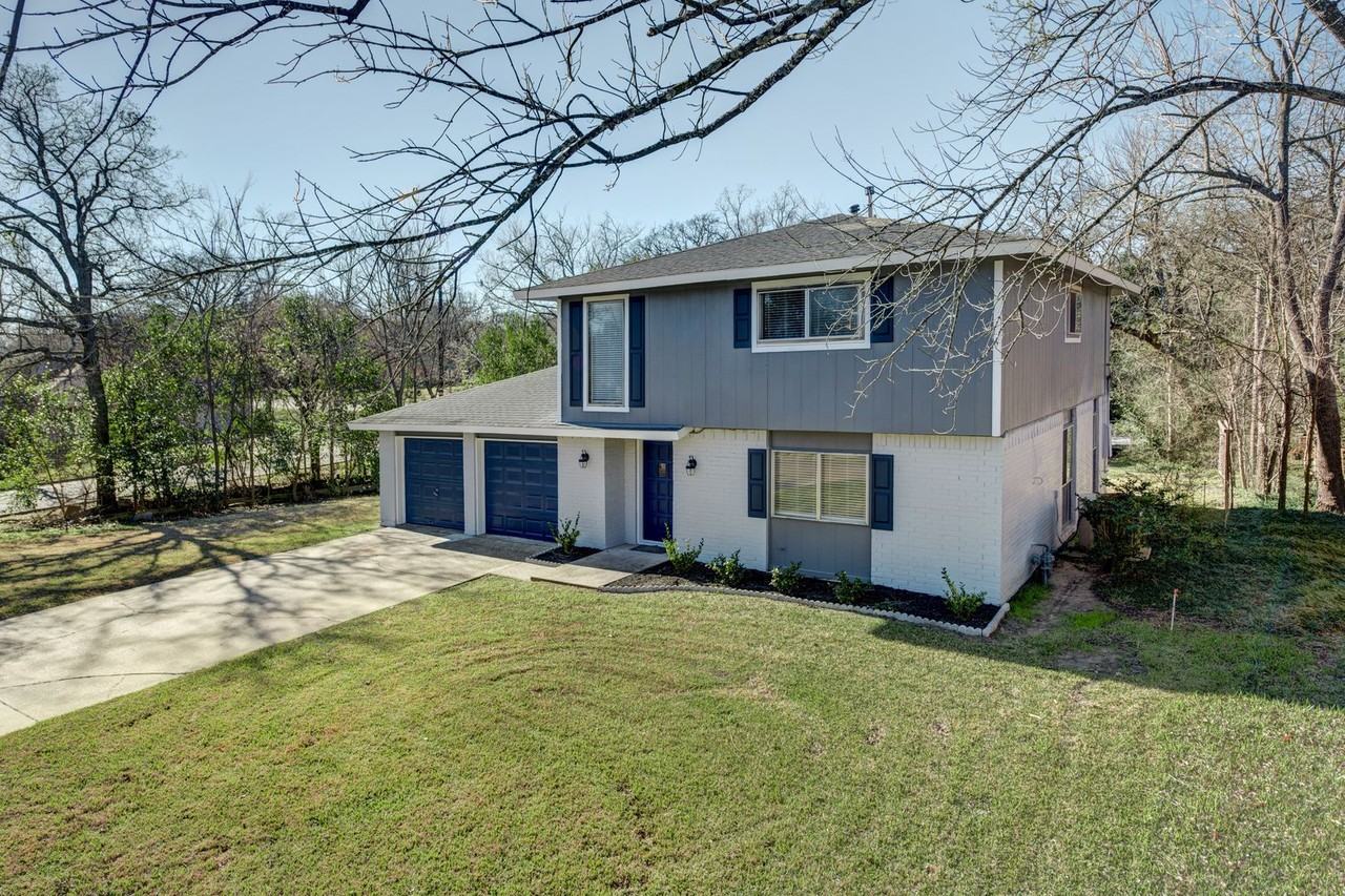 1118 Neal Pickett Drive - Photo 2 of 20