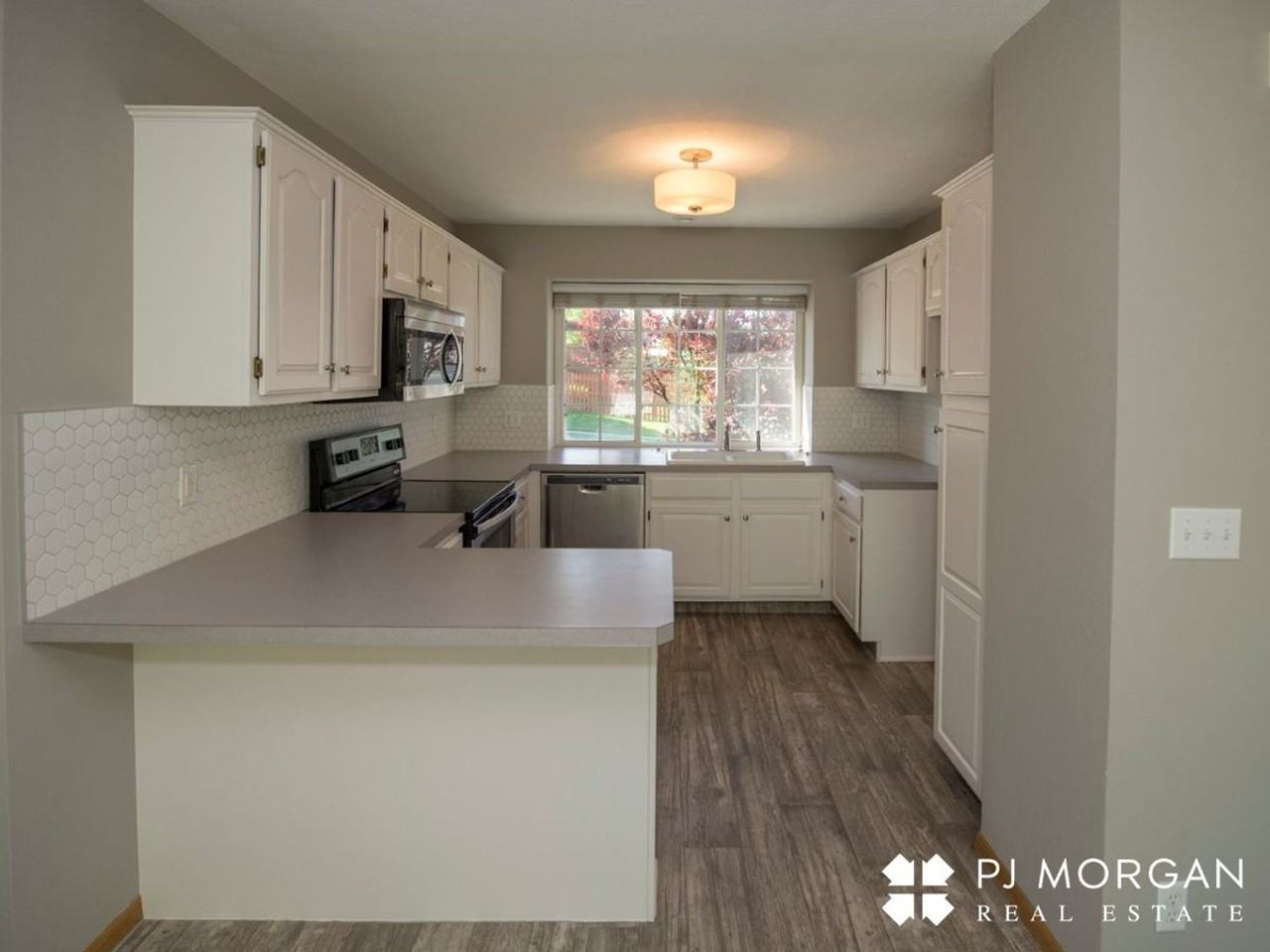 14512 Fowler Ave - Photo 5 of 19