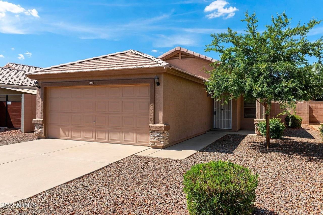 15736 W Post Dr - Photo 2 of 27