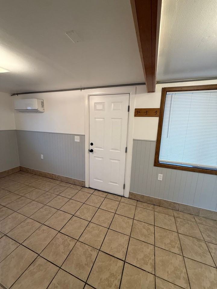 Cottage Apartments - Photo 2 of 20