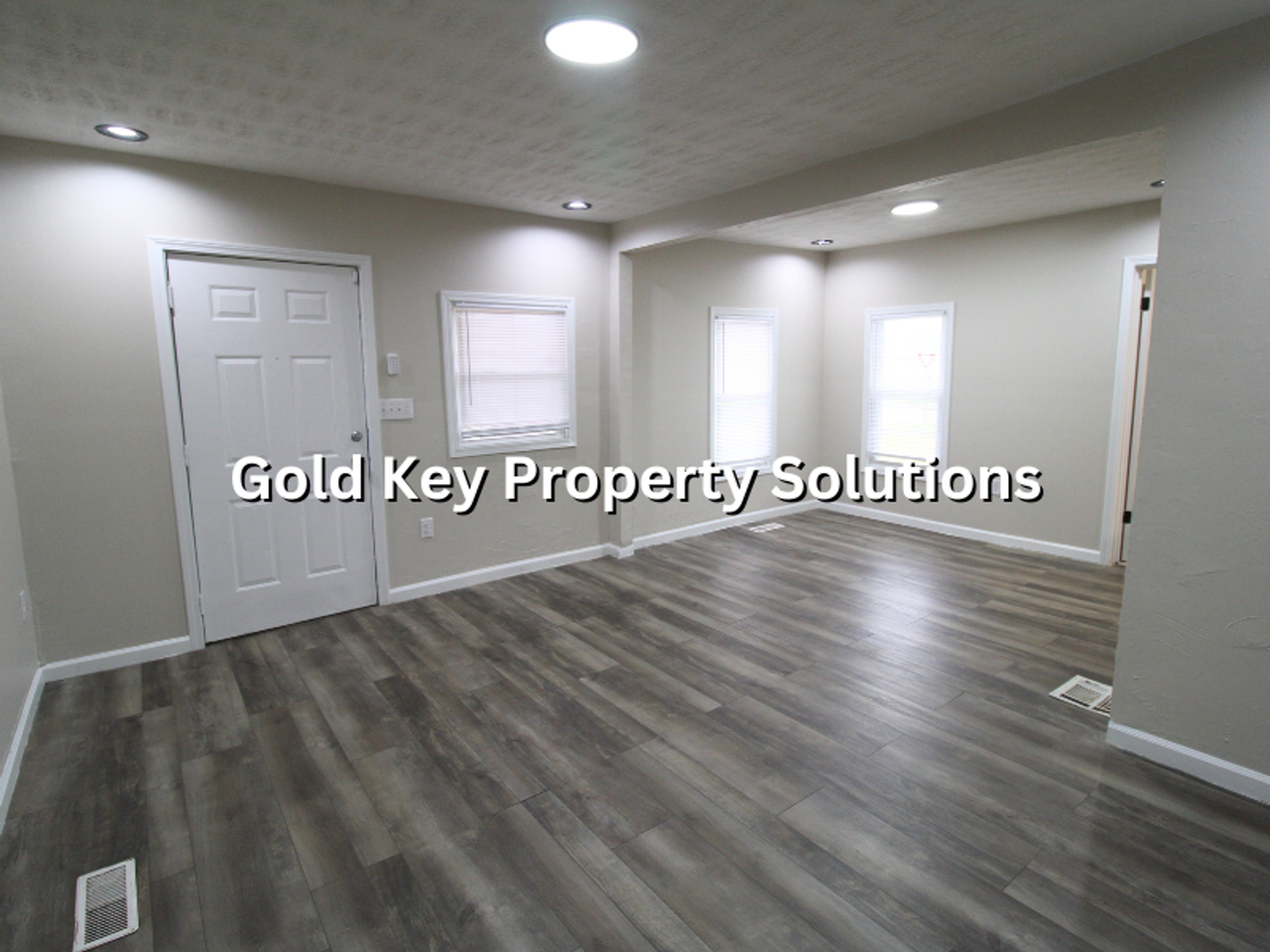 1728 West 20th Street - Photo 7 of 19