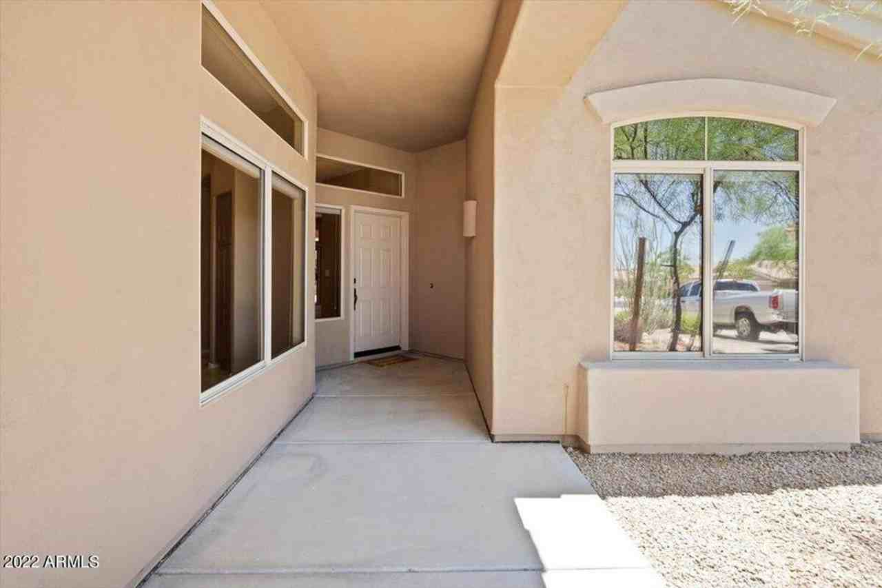 23043 89th Place - Photo 2 of 30