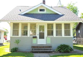 featured image of 923 7th Avenue South