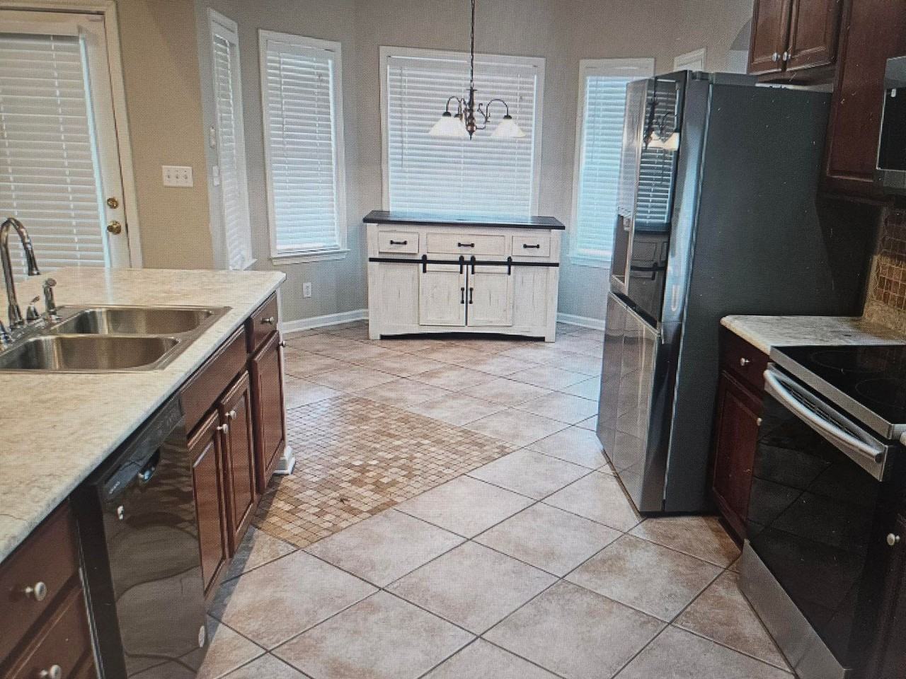 8156 Old Brownsville Rd - Photo 4 of 11