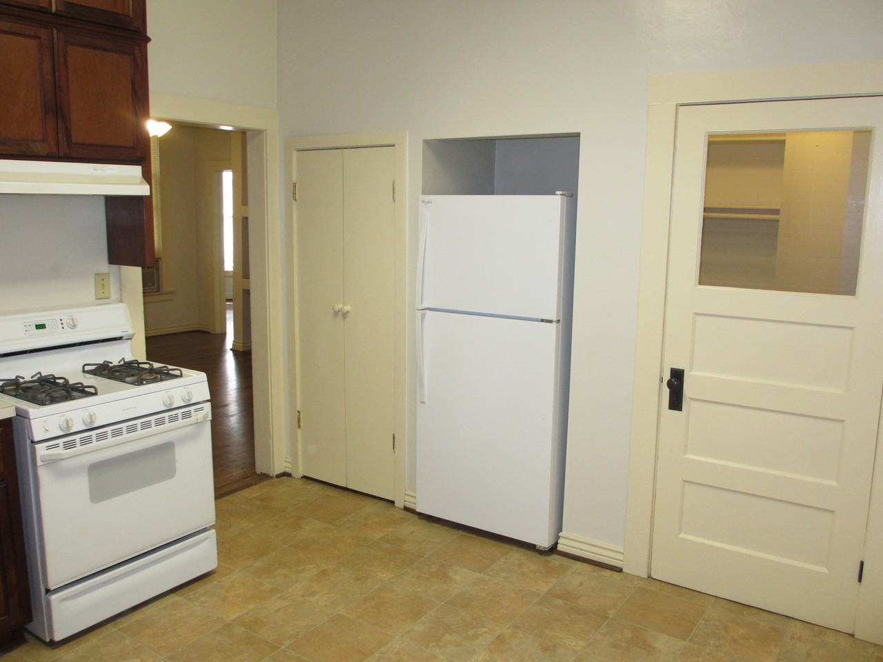 417-421 Normal Ave - Photo 6 of 19