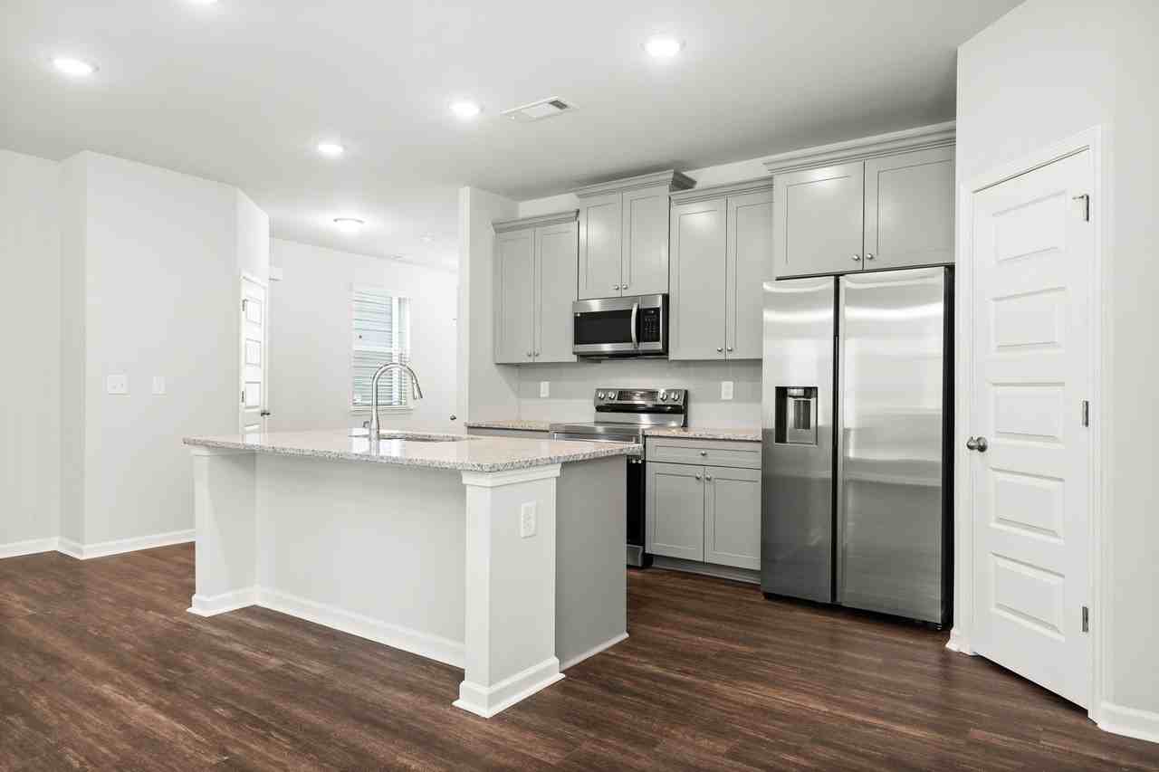 2333 Deerhaven Crossing - Photo 6 of 28