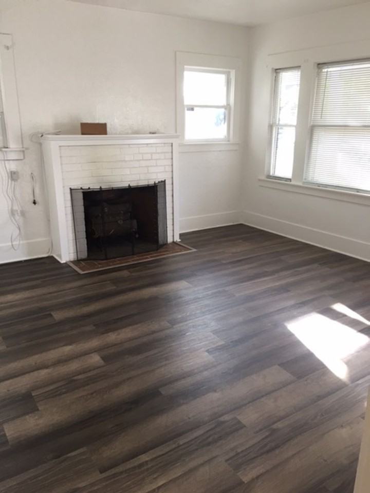 723 13th St - Photo 2 of 8