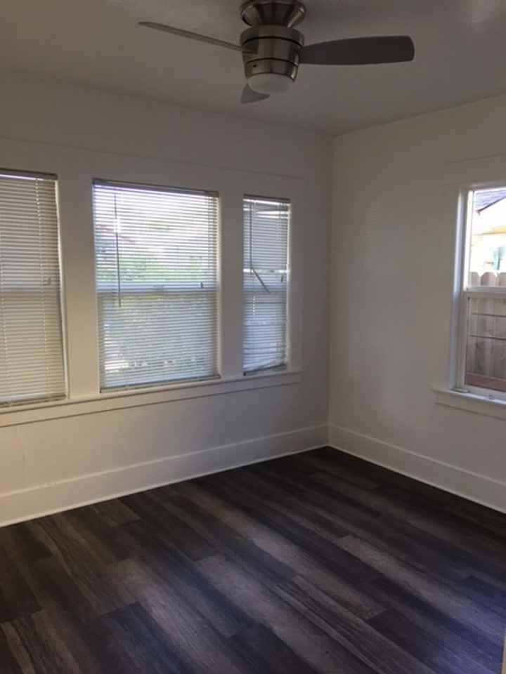 723 13th St - Photo 3 of 8