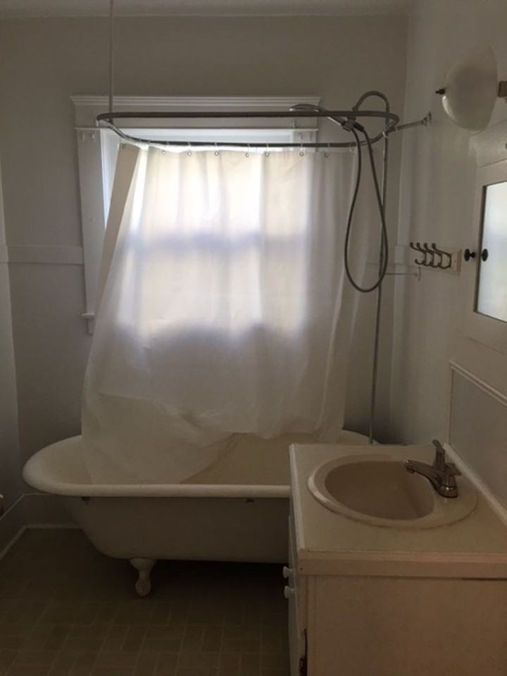 723 13th St - Photo 5 of 8