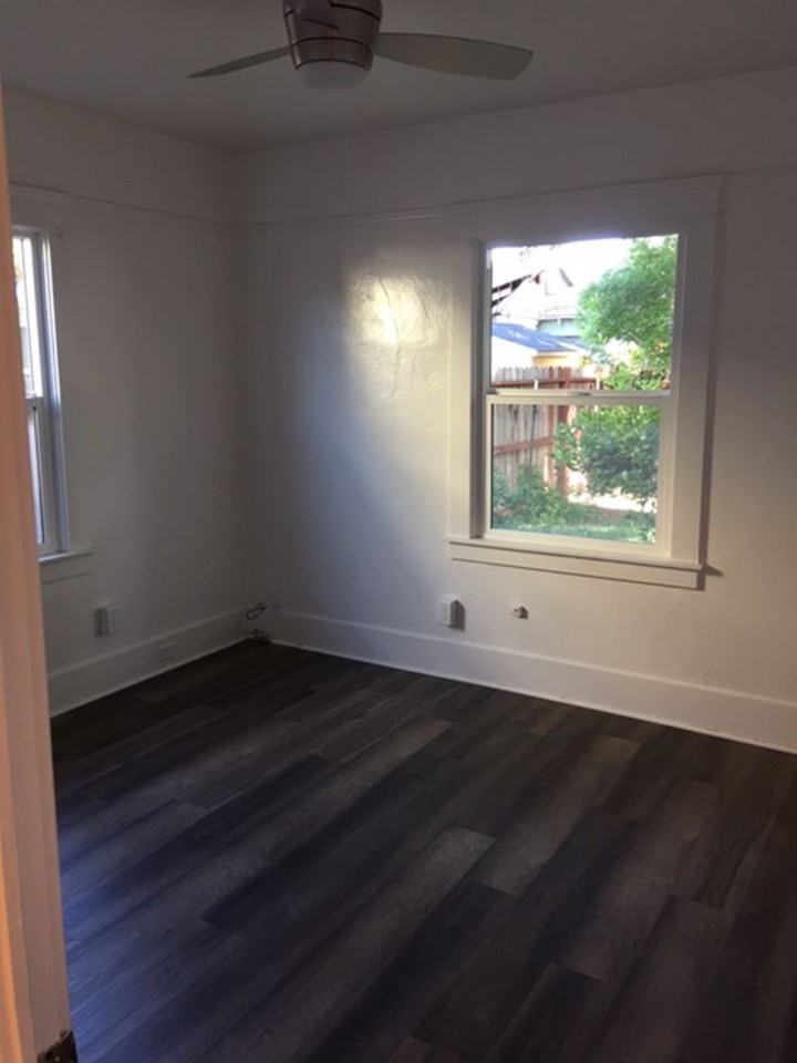 723 13th St - Photo 6 of 8