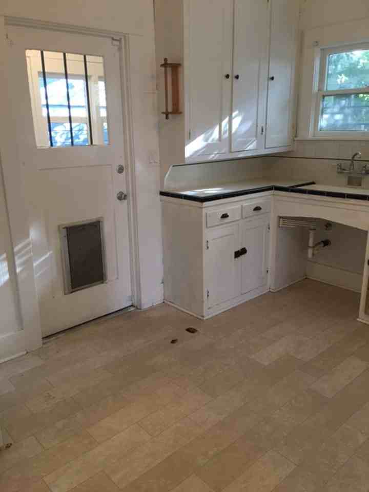 723 13th St - Photo 7 of 8