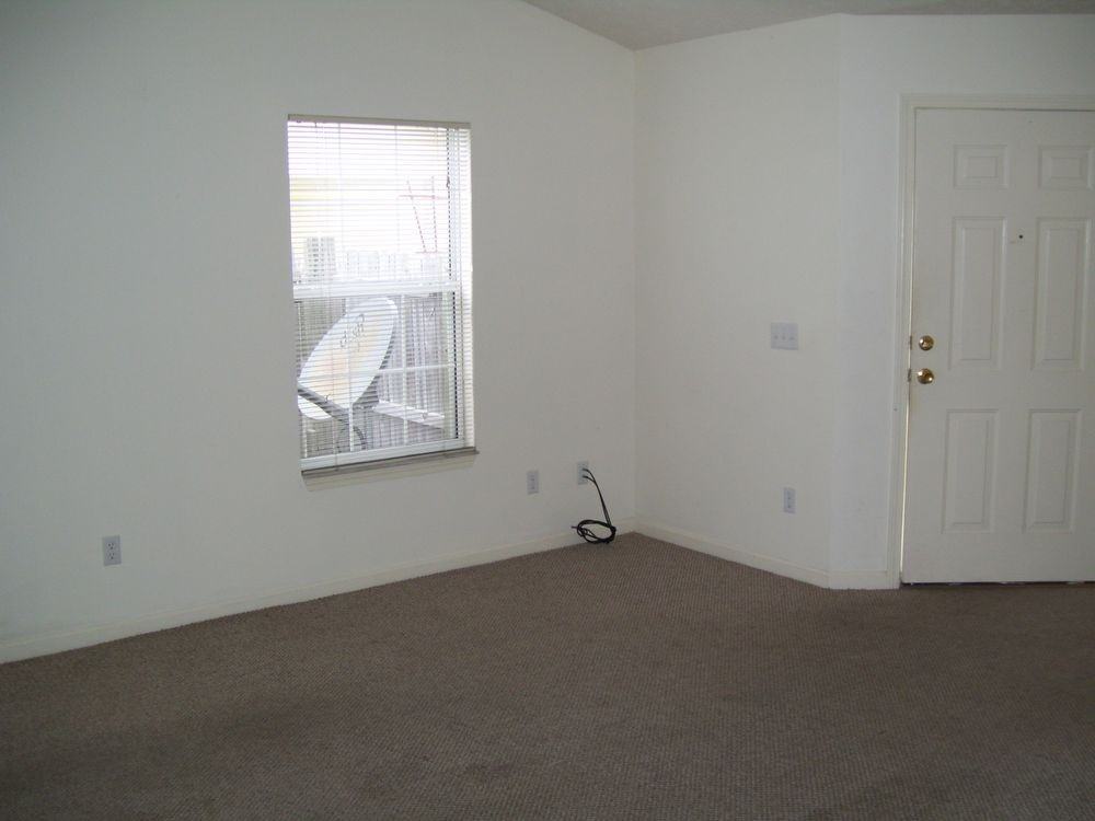 5521 Beach Dr - Photo 3 of 7