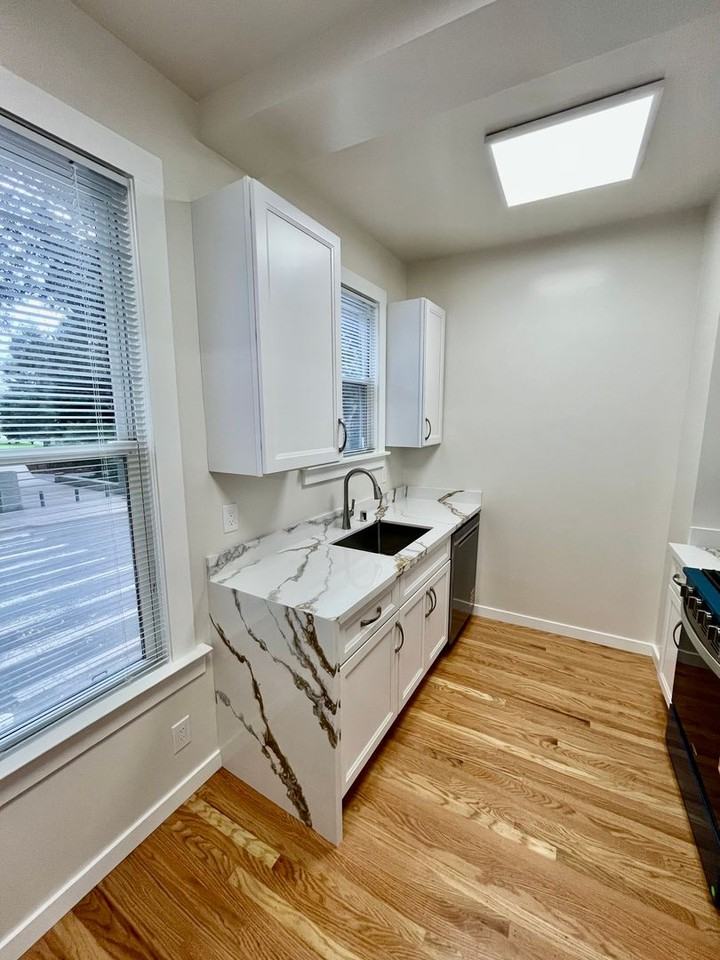 2665 Chestnut St #1 - Photo 4 of 8