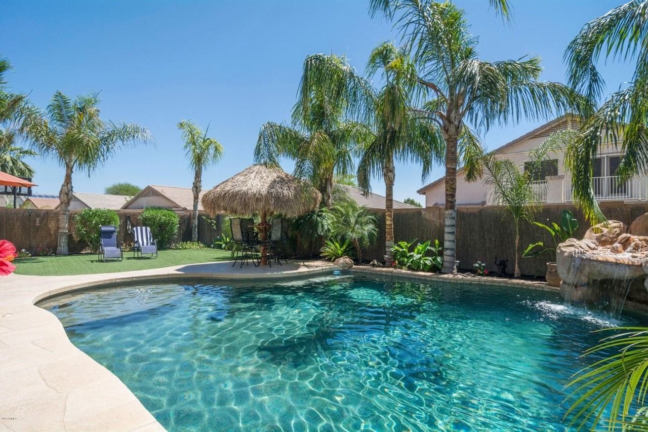 16833 W Bradford Way - Photo 3 of 20