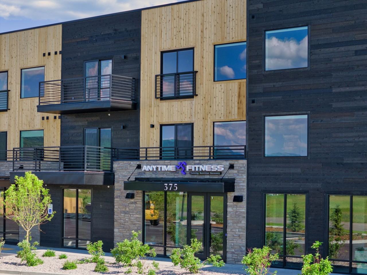 The Larkspur - Photo 3 of 36