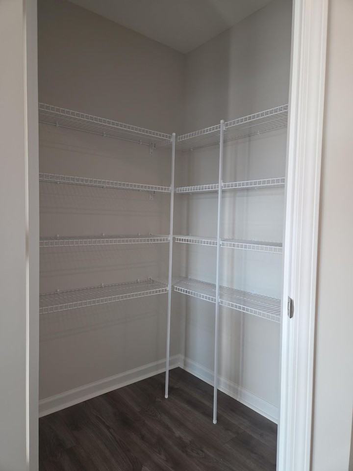 1450 Camden Ln - Photo 4 of 21