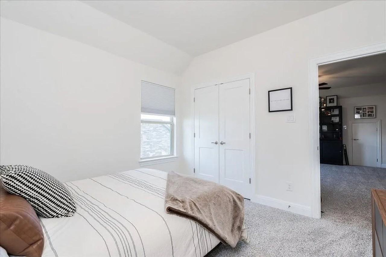 5713 Fresno Avenue - Photo 5 of 50