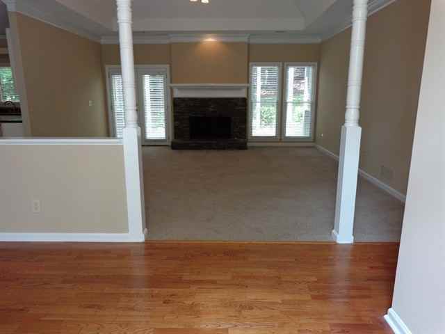 1901 Rosewood Ln - Photo 2 of 14