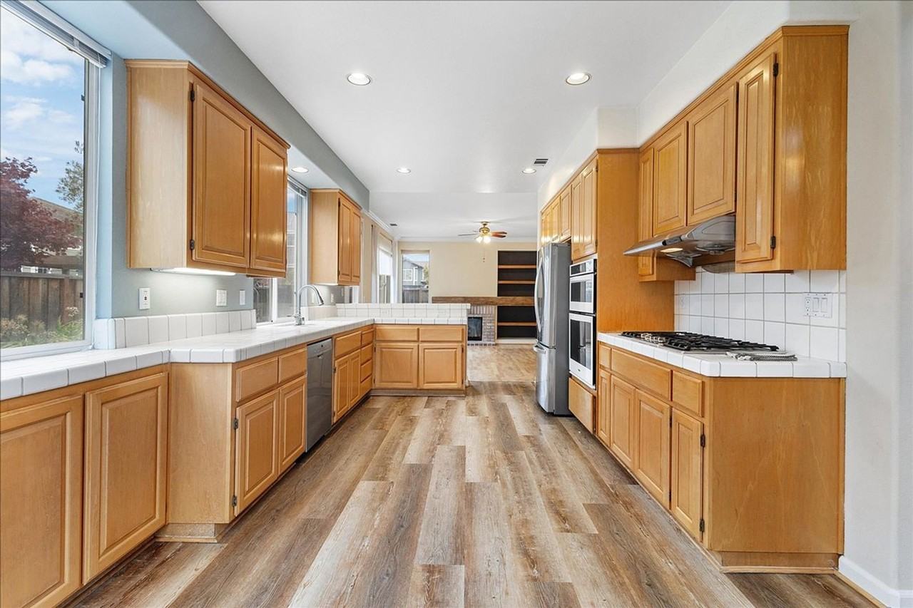 16 Smith Court - Photo 6 of 25