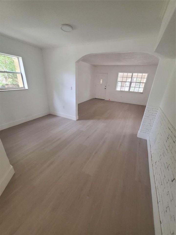 74 Northwest 31st Street - Photo 6 of 14