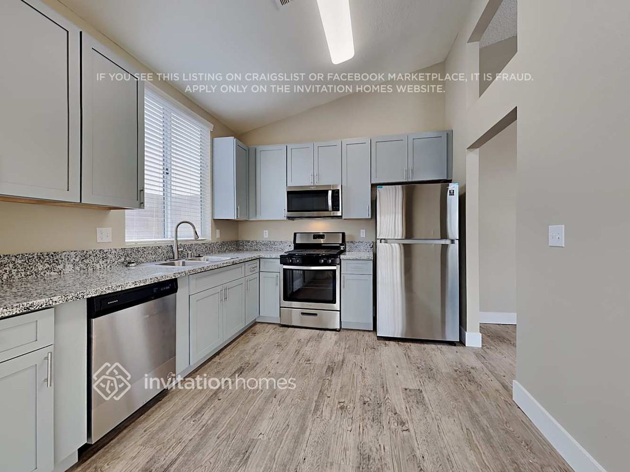 8138 Vision St - Photo 6 of 18