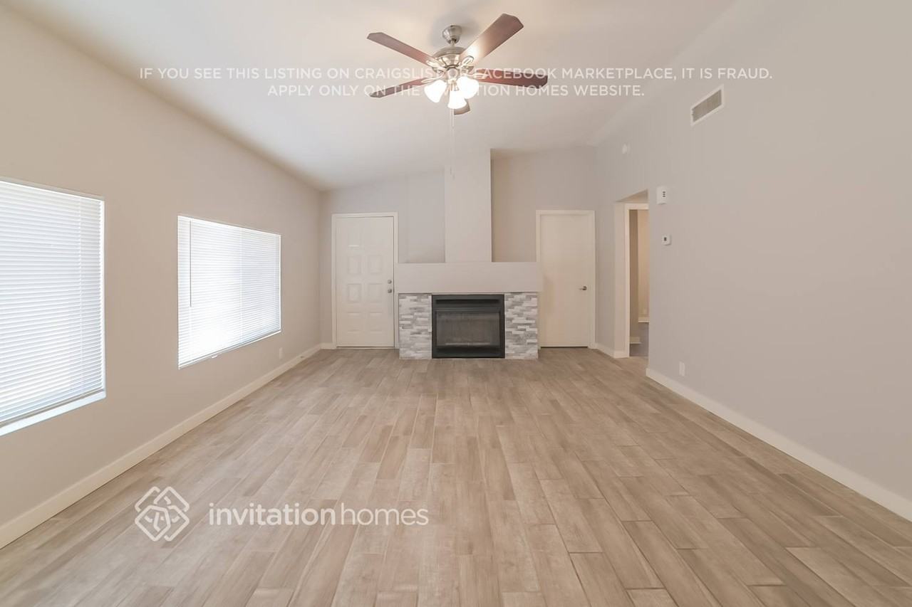 14250 N 50th Ln - Photo 2 of 15