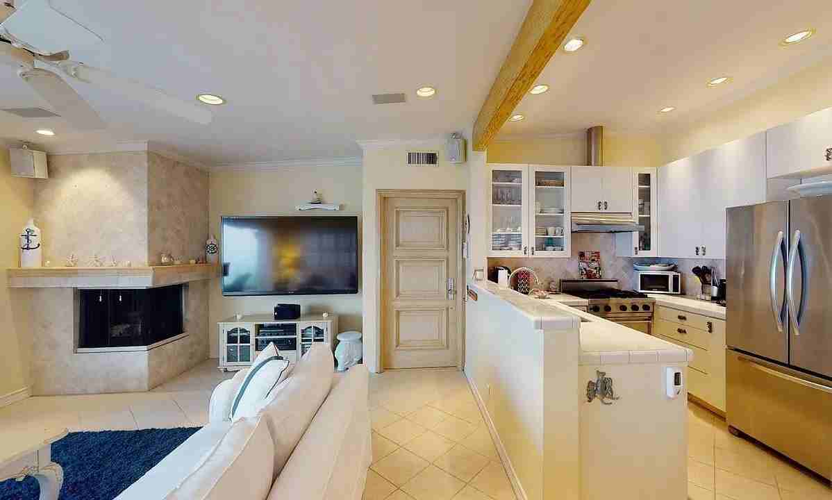 25442 Malibu Road, Unit 25442 - Photo 2 of 16