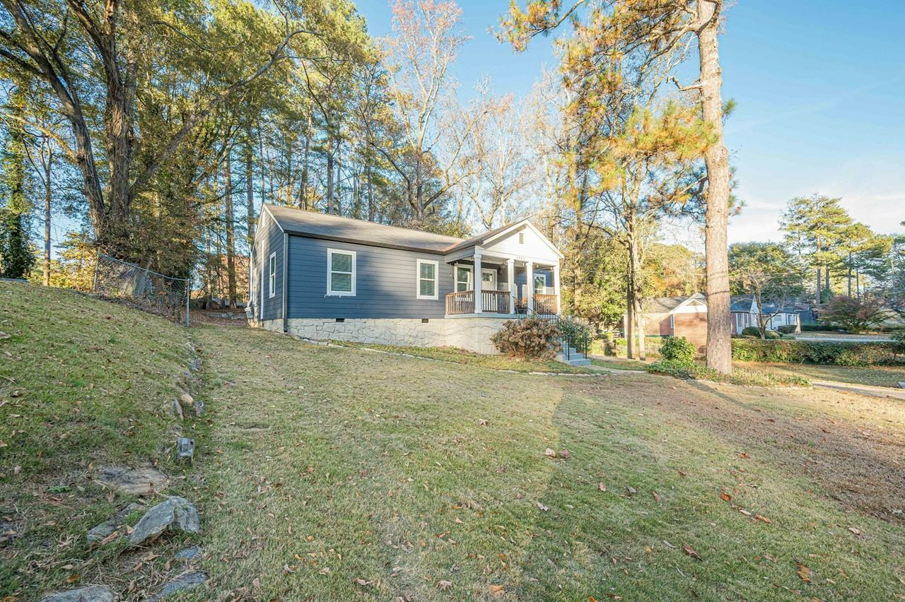 1953 Beecher Road Southwest - Photo 3 of 40