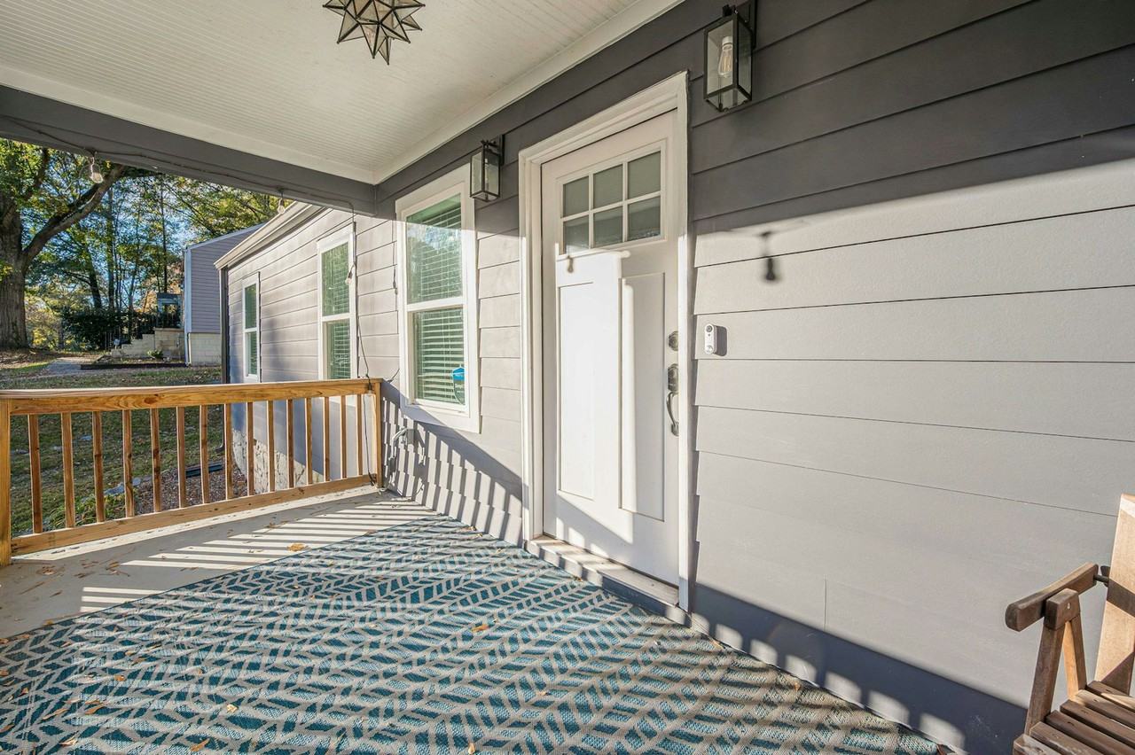 1953 Beecher Road Southwest - Photo 5 of 40