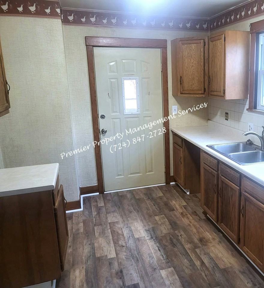 1303 Wade Street - Photo 5 of 14