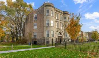 featured image of 5341 S Indiana Ave