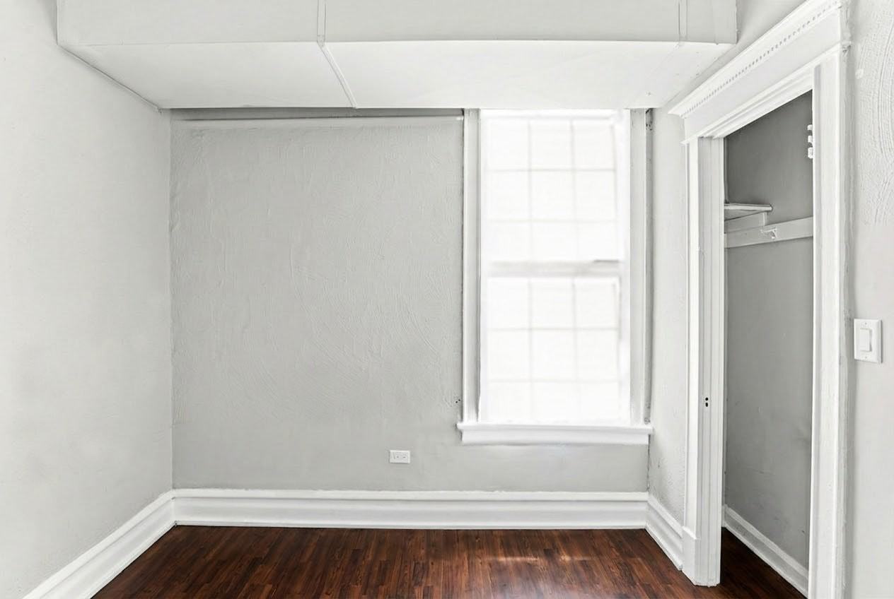 5341 South Indiana Avenue, Unit 5341 - Unit 3 - Photo 5 of 19