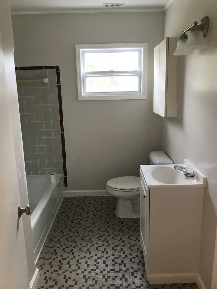 702 Covington Avenue - Photo 3 of 13