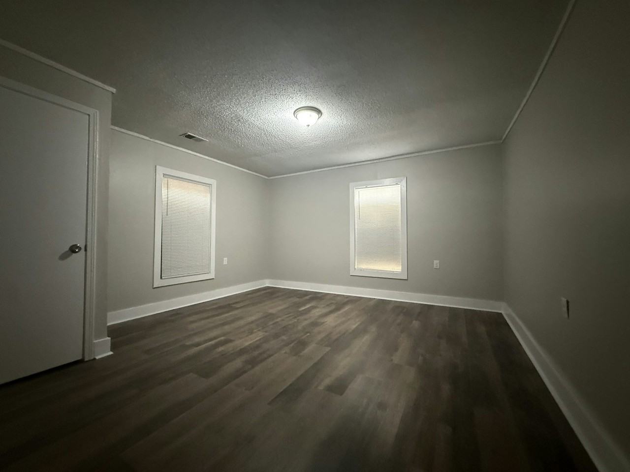 705 Harahan Road - Photo 6 of 6