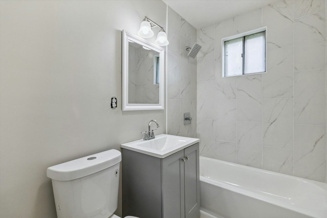 2800 Tarbora Avenue - Photo 2 of 6