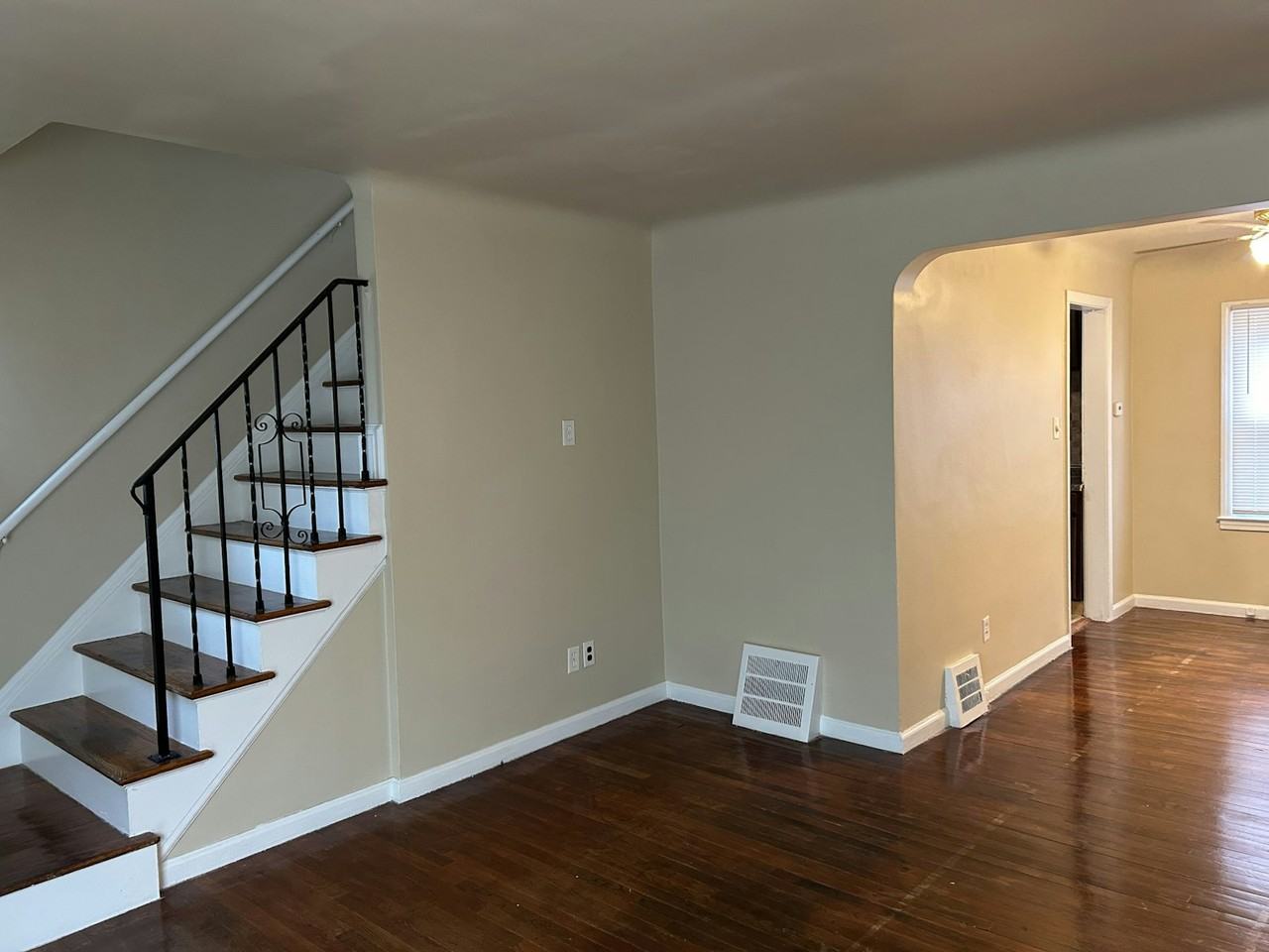 18515 Greenfield Road - Photo 7 of 19