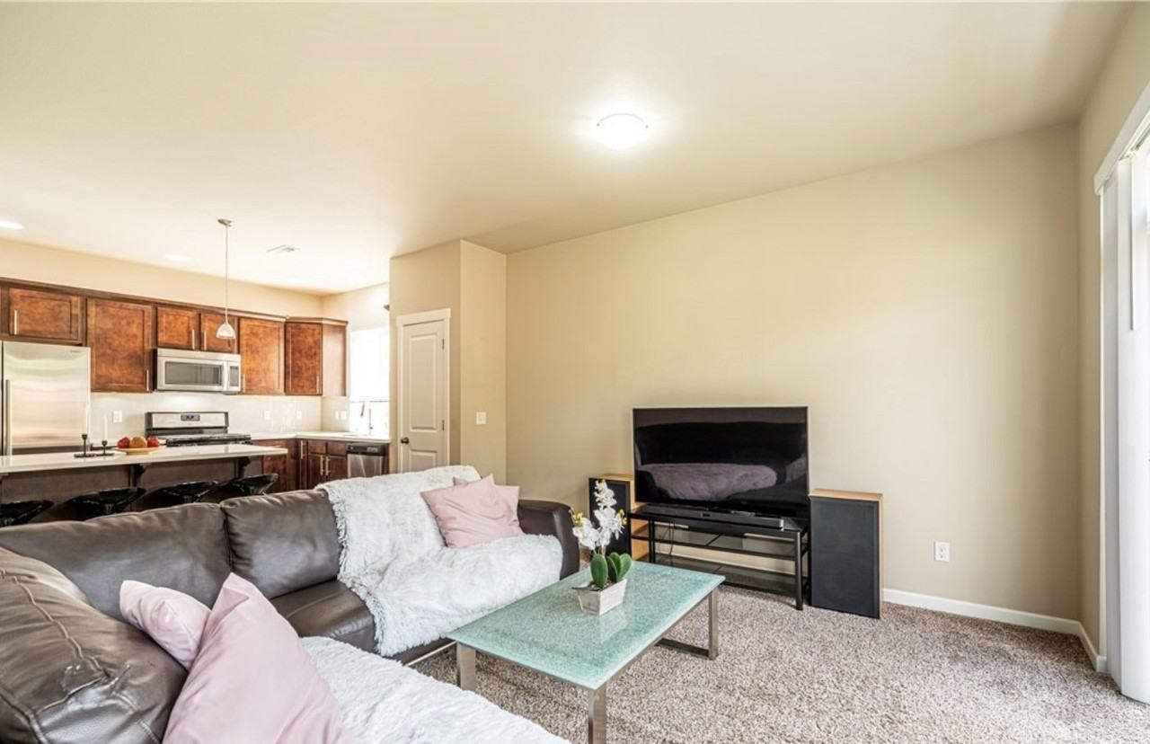 12435 1st Avenue South - Photo 2 of 21